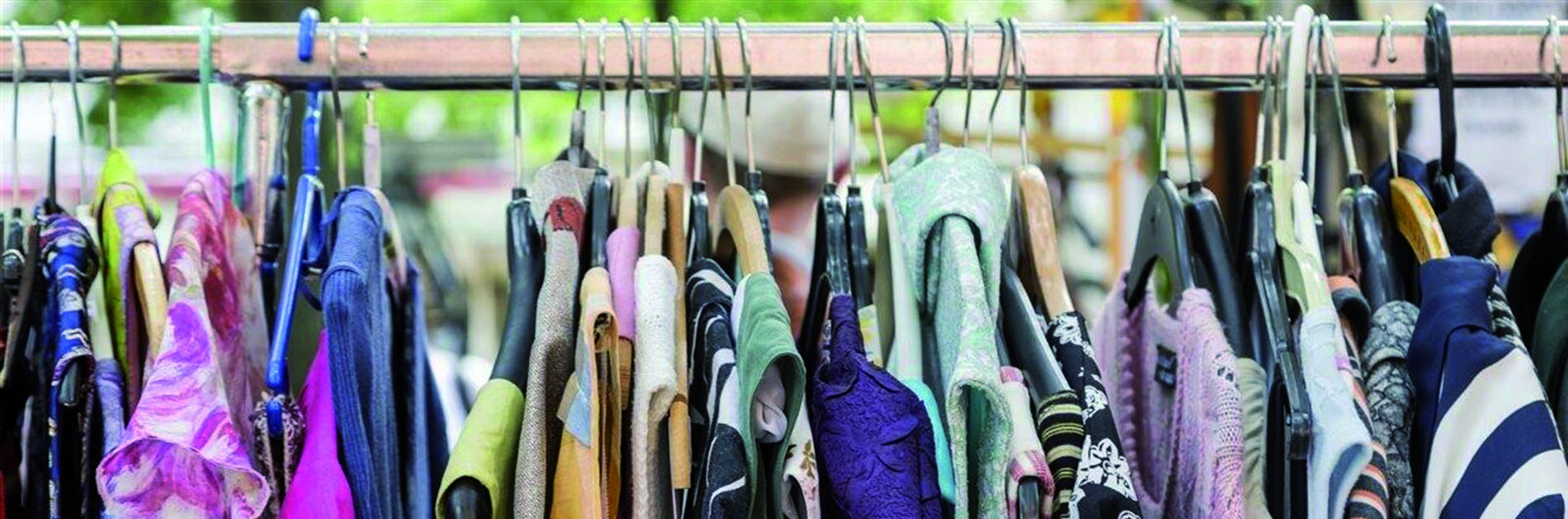 Symbolbild Stoffwechsel Kleiderstange